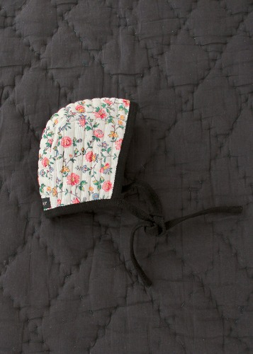 Bonjour REVERSIBLE QUILTED BABY CAP - Ivory flower