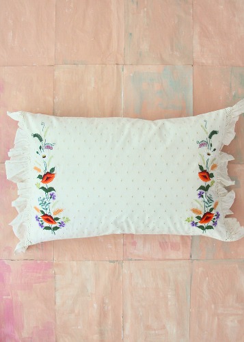 Bonjour Pillow case with lace flower